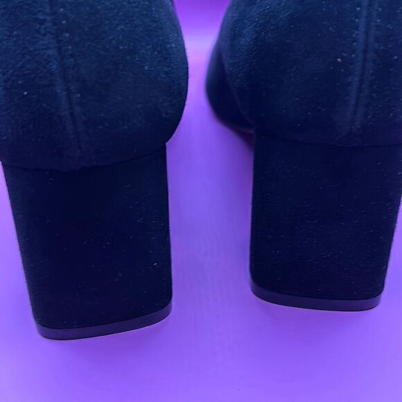 Stuart Weitzman Women's 11 Black Heel Suede Booties Classic Black Minimalist New - Picture 5 of 16